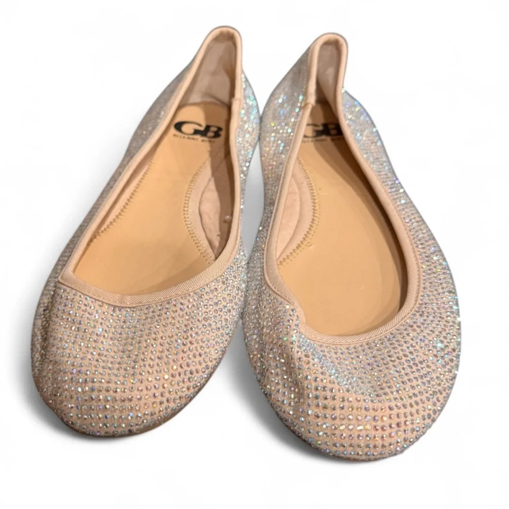 Gianni Bini size 10 NWOT silver flat shoes